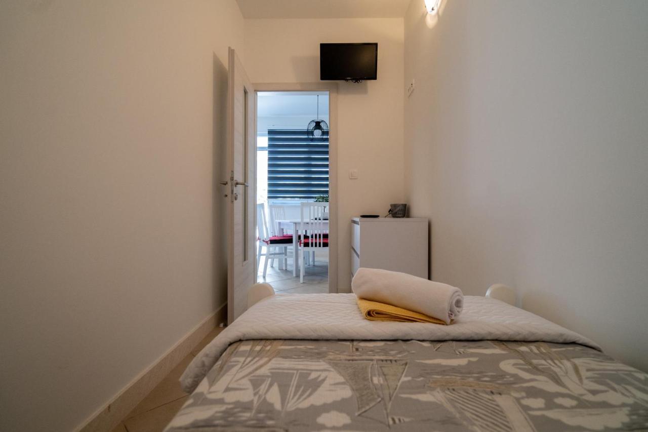 Apartman Dupin Dugi Rat Buitenkant foto